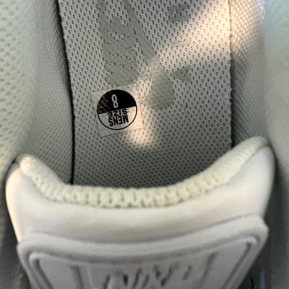 Nike AirMax - Picture 4 of 5